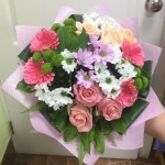 Цветочные композиции Композиция в ящике «Спасибо мама» - интернет-магазин «Мир Цветов» в Абакане