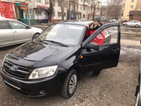 фото победителя 2019 - розыгрыш от магазина цветов в Абакане