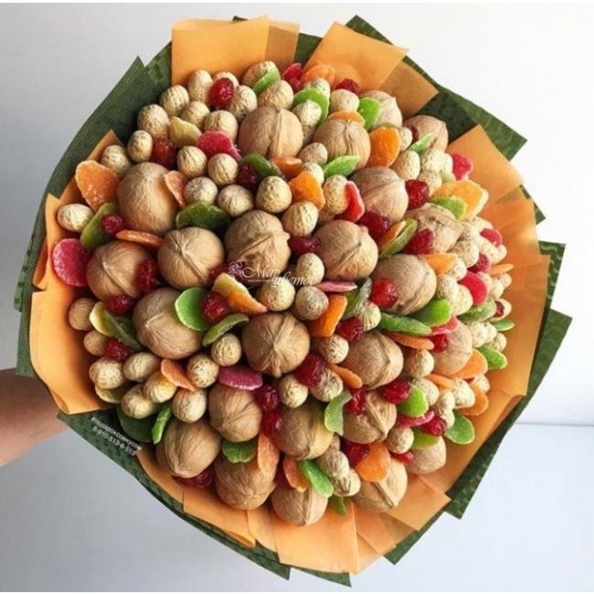 Съедобный букет «Крепкий орешек»