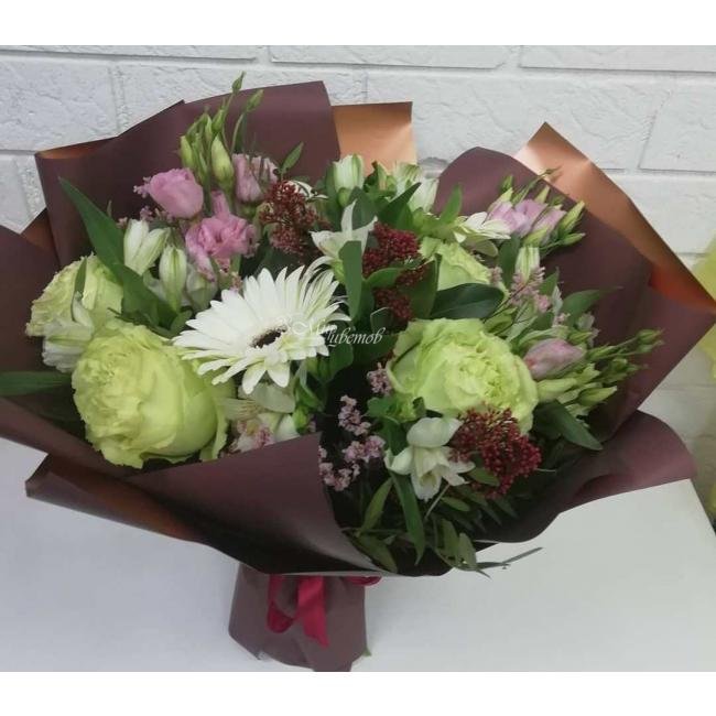 Сборный букет «Скромная улыбка»