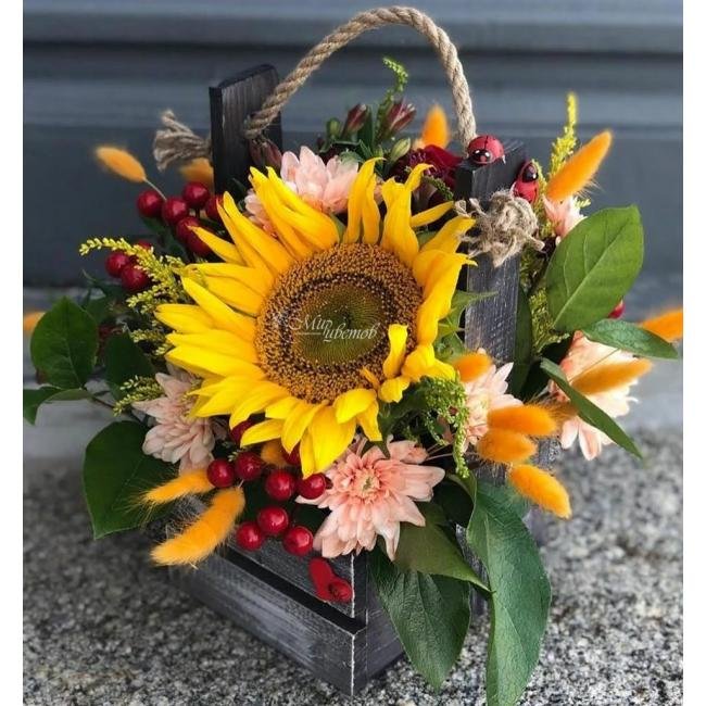 Композиция в ящике Любимому учителю!