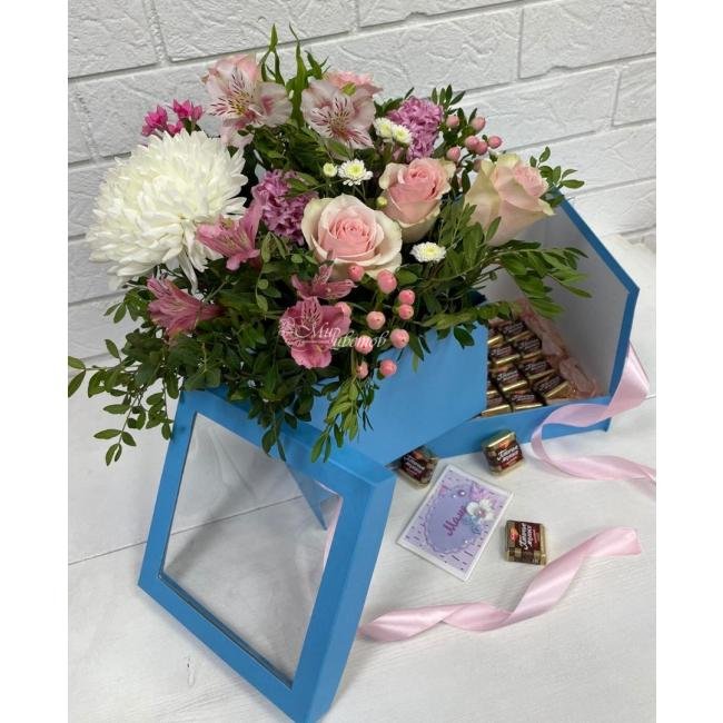Композиция в коробке «С любовью для нее»
