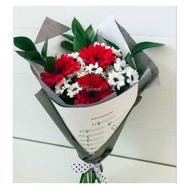 Сборный букет «Музыка в каждом цветке»