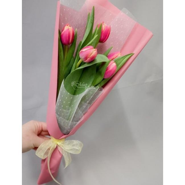 Букет из тюльпанов Весенний комплимент