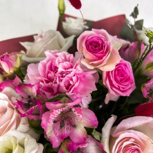 Сборный букет «Кокетка»