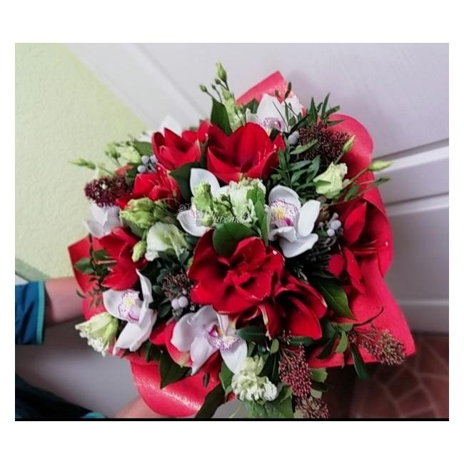 Сборный букет «Благородный вкус»