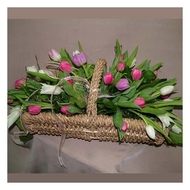 Композиция в корзине Привет из марта!