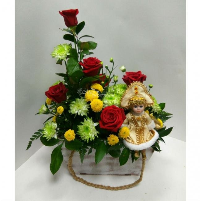 Композиция в ящике «Прекрасная  красавица»