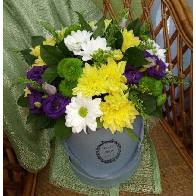 Композиция в шляпной коробке «Карусель»