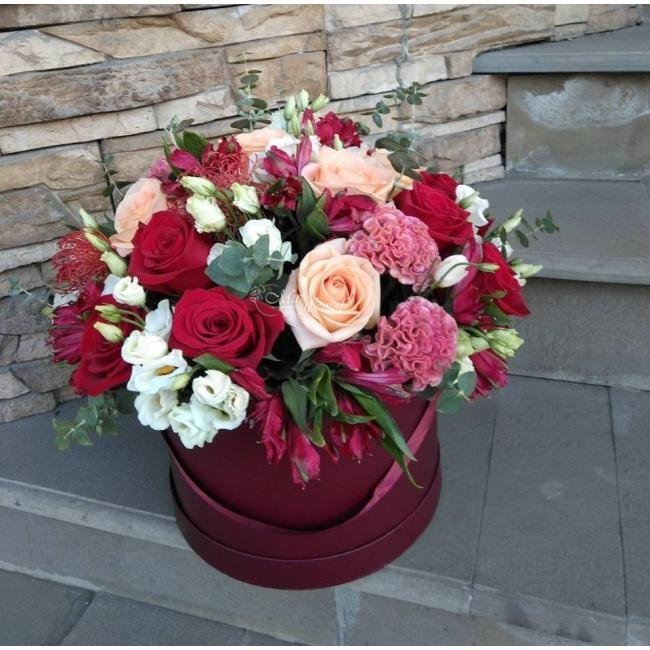 Композиция «Бордовый горизонт»