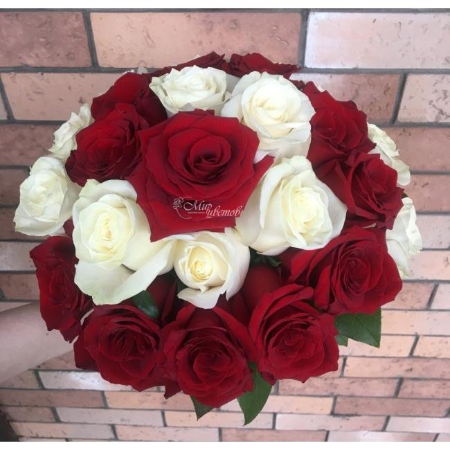 Свадебный букет «Цвет бело-бордовый»